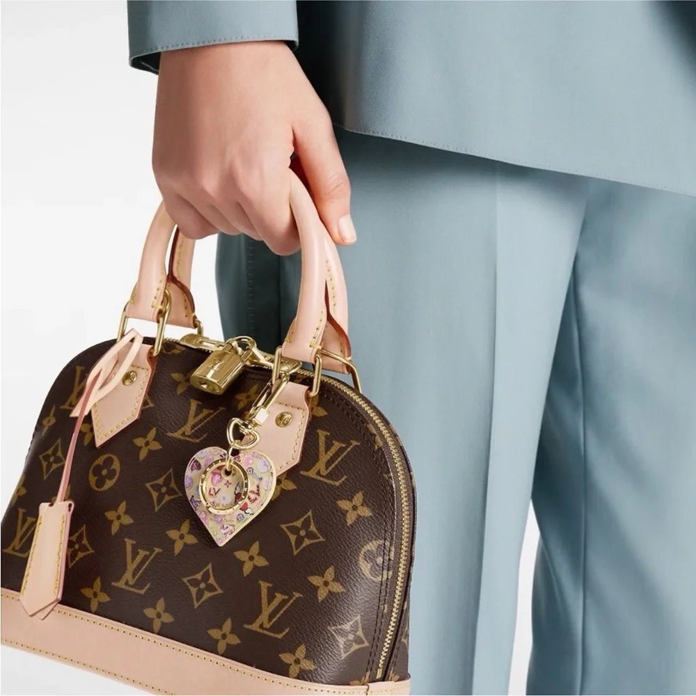 COPY - Louis Vuitton Brass Lock & Key Set - Picture 11 of 16